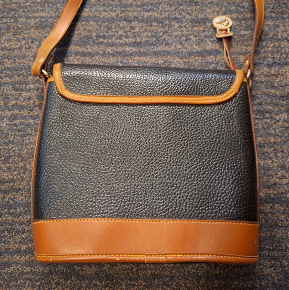 Vintage Dooney & Bourke All Weather Leather Calvary Spectator Bag - Picture 4 of 10